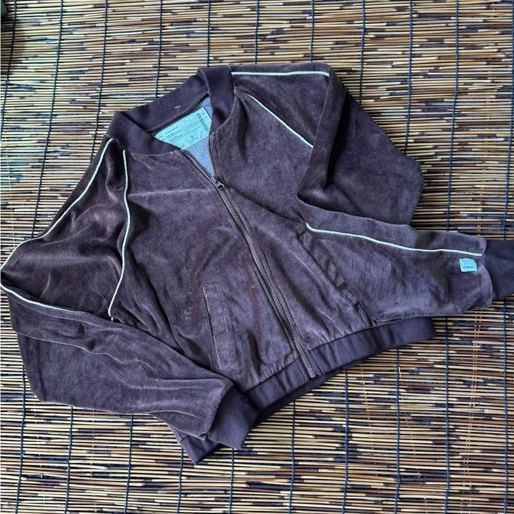 RSQ Milk Chocolate Piped Velour Track Jacket -‎ Size Medium EUC - Picture 3 of 7